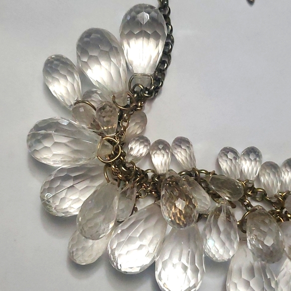 Necklace with large, clear beads in different sizes - Picture 3 of 4